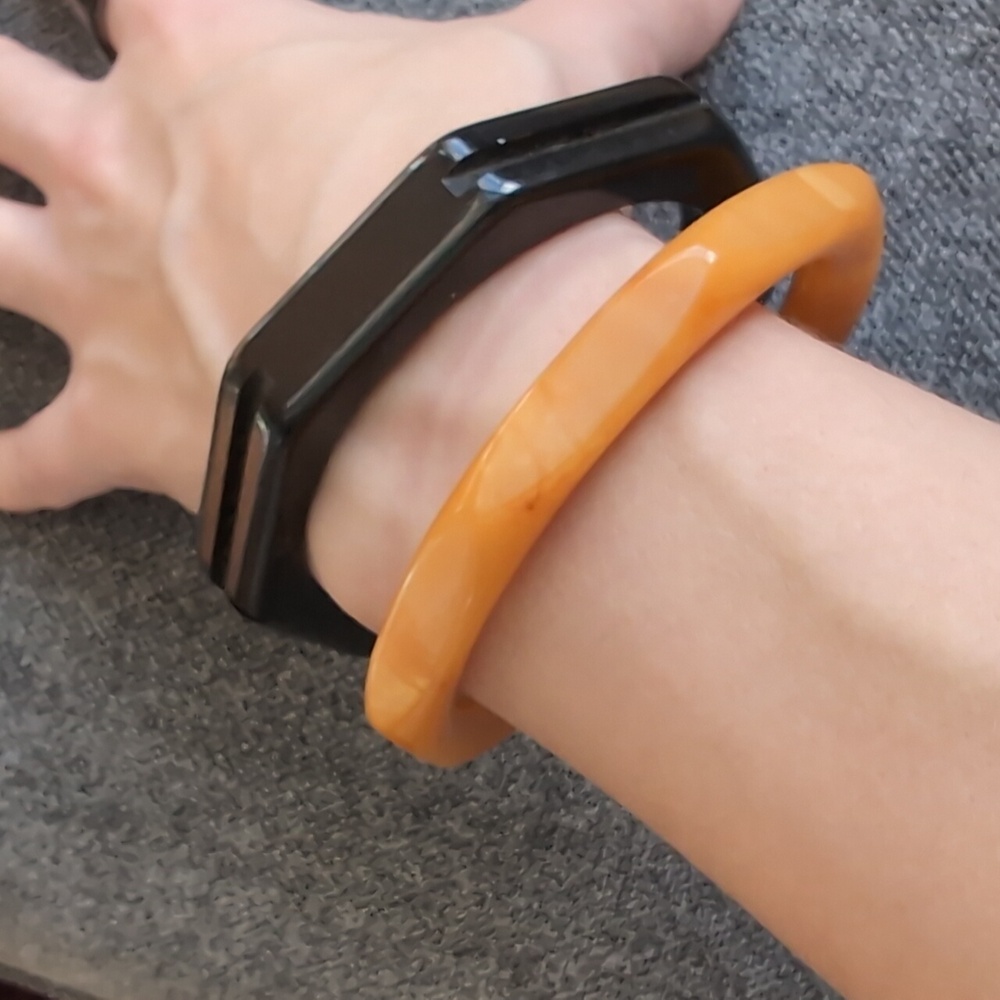 Pair Bakelite Bangle Bracelets Octagonal (Tested,… - image 2